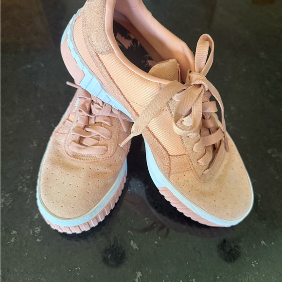 Women's Puma Cali wedge Sneakers! - Picture 1 of 10
